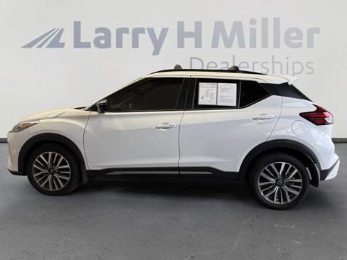 Used 2024 Nissan Kicks SR w/ Interior Electronics Package image 2