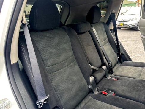 Used 2015 Nissan Rogue SV w/ SV Moonroof Package image 27