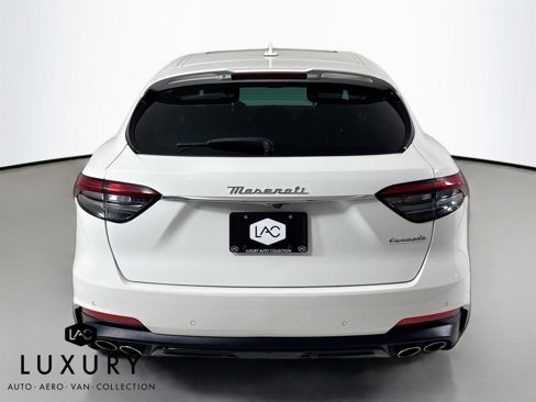 Used 2023 Maserati Levante Modena image 5