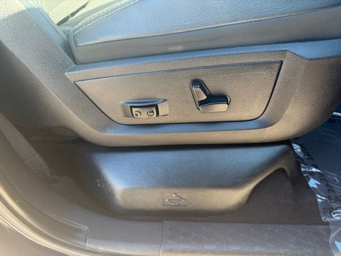 Used 2015 RAM 1500 Laramie w/ Convenience Group image 28