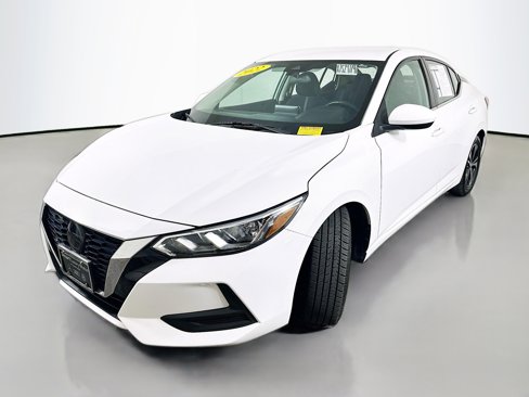 Used 2022 Nissan Sentra SV image 3