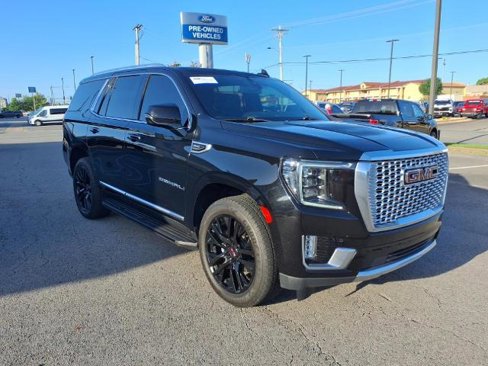 Used 2021 GMC Yukon Denali image 3