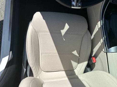 Used 2025 Mercedes-Benz C 300 Sedan image 17