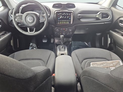 Used 2022 Jeep Renegade Latitude image 11