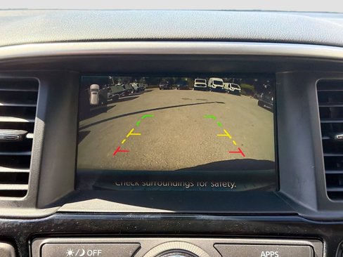 Used 2020 Nissan Pathfinder S image 14