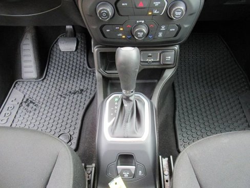 Used 2021 Jeep Renegade Latitude w/ Convenience Group image 20