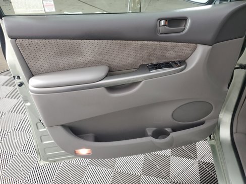 Used 2008 Toyota Sienna LE image 26