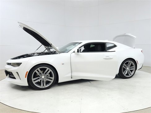 Used 2017 Chevrolet Camaro LT w/ RS Package image 10