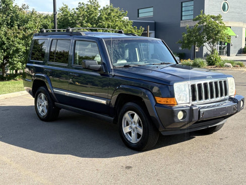 Used 2010 Jeep Commander Sport image 7