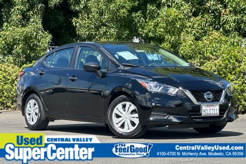 Certified 2022 Nissan Versa S image 1