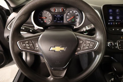 Used 2024 Chevrolet Malibu LT image 3