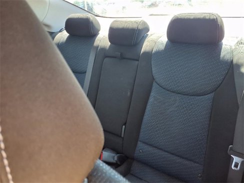 Used 2013 Hyundai Elantra image 4