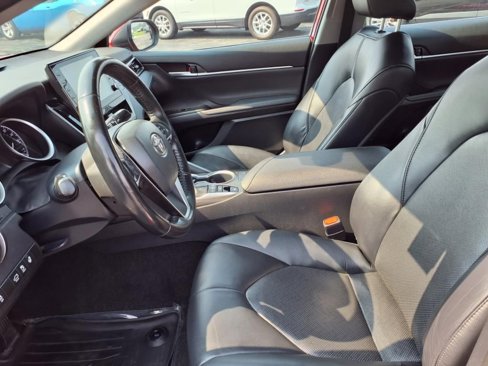 Used 2023 Toyota Camry XLE image 14