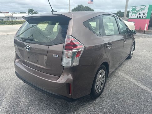 Used 2017 Toyota Prius V Three image 6