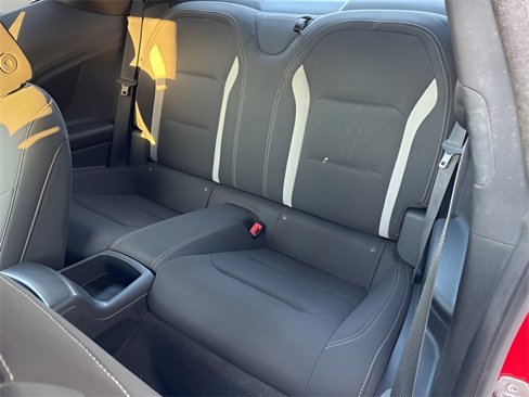 Used 2020 Chevrolet Camaro LT w/ Technology Package image 11