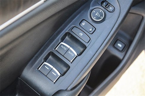 Used 2020 Honda Accord EX image 28