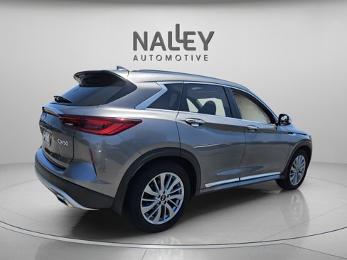 Certified 2024 INFINITI QX50 Luxe w/ Accent Package image 5