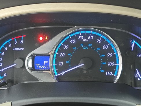 Used 2014 Toyota Sienna XLE image 20