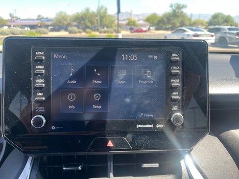 Used 2022 Toyota Venza XLE image 27