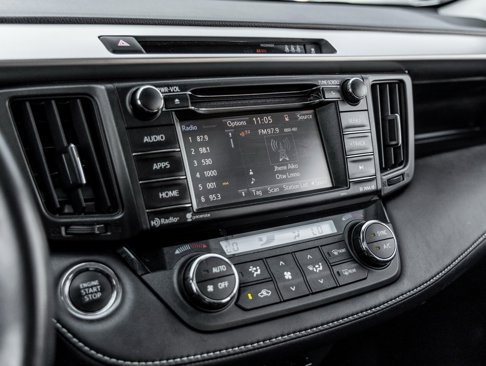 Used 2018 Toyota RAV4 XLE image 25