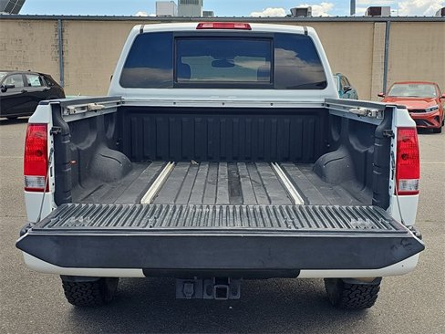 Used 2014 Nissan Titan PRO-4X image 24