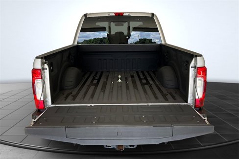 Used 2019 Ford F250 Lariat w/ Lariat Ultimate Package image 18
