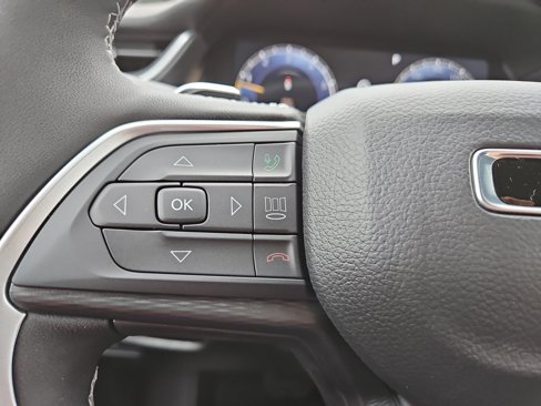 New 2025 Jeep Grand Cherokee L Altitude image 26