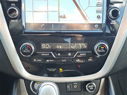 Used 2018 Nissan Murano SV image 19