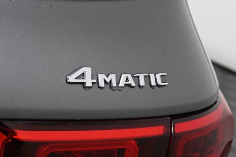 Used 2022 Mercedes-Benz GLB 250 4MATIC image 37