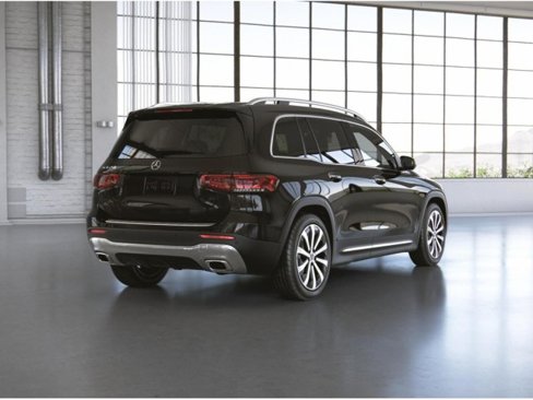 Certified 2022 Mercedes-Benz GLB 250 w/ Premium Package Lite image 22