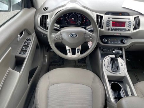 Used 2016 Kia Sportage LX image 5