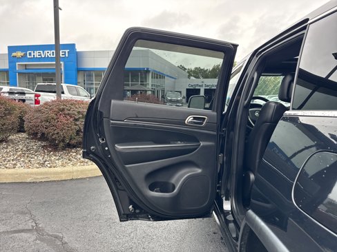 Used 2017 Jeep Grand Cherokee Limited image 30