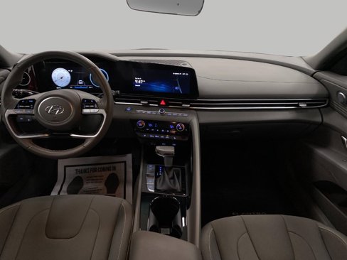 Certified 2023 Hyundai Elantra SEL w/ Convenience Package image 20