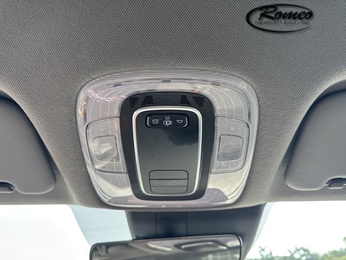 Used 2021 Hyundai Elantra SE image 18
