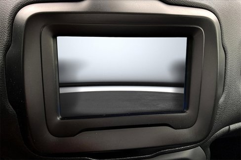 Used 2021 Jeep Renegade Latitude w/ Sun & Sound Group image 14