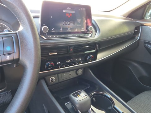 Used 2022 Nissan Rogue SV image 26