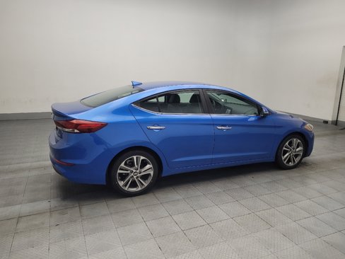 Used 2017 Hyundai Elantra Limited image 10