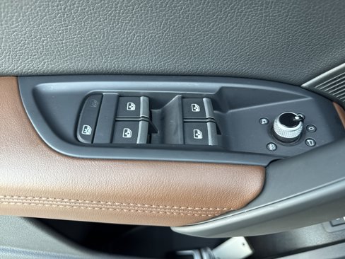 Used 2018 Audi Q5 Prestige w/ Prestige Package image 18