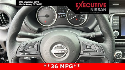 New 2025 Nissan Kicks Play S image 11