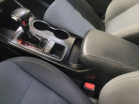 Used 2019 Kia Sorento S image 26