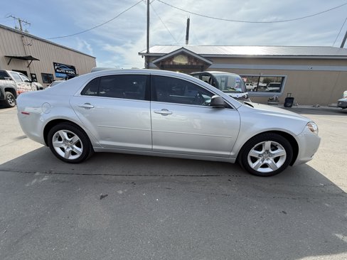 Used 2012 Chevrolet Malibu LS w/ LS Uplevel Package image 2