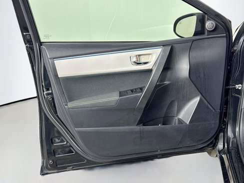 Used 2016 Toyota Corolla LE image 11