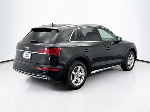 Used 2023 Audi Q5 2.0T Premium w/ Convenience Package image 5