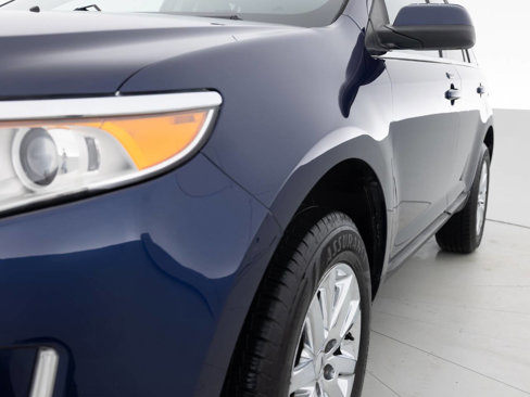 Used 2011 Ford Edge Limited w/ Driver Entry Pkg image 12