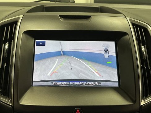 Used 2020 Ford Edge Titanium image 9
