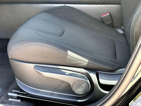 New 2025 Hyundai Elantra SE image 14