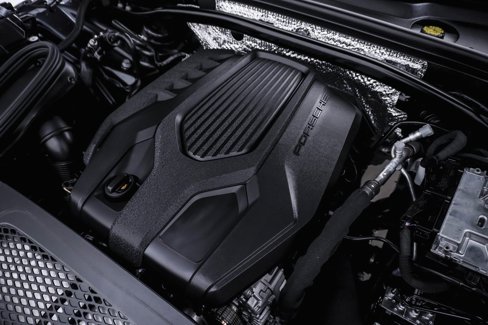 Certified 2024 Porsche Macan image 27