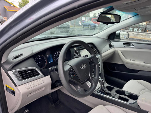 Used 2016 Hyundai Sonata SE image 13