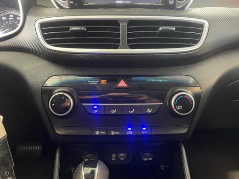 Used 2020 Hyundai Tucson SE image 25