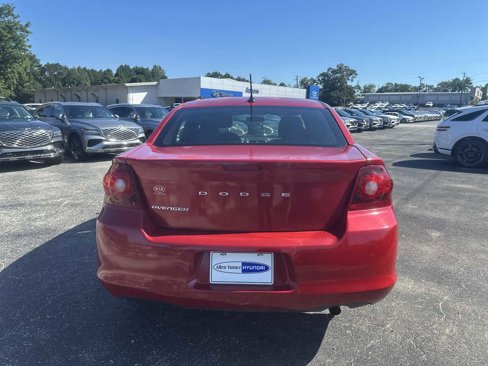 Used 2013 Dodge Avenger SE image 6